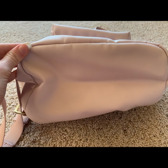 City Adventurer Utility Pack 12L - Picture 8 of 8